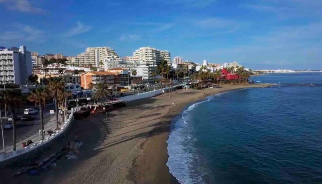 Apartamento Con Parking Con Piscina Junto A La Playa Benalmadena Exterior photo