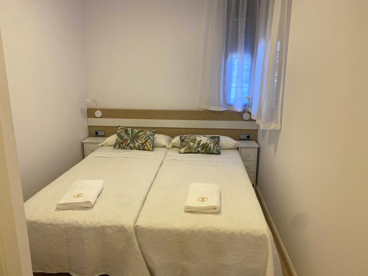 Apartamento Con Parking Con Piscina Junto A La Playa Benalmadena Exterior photo
