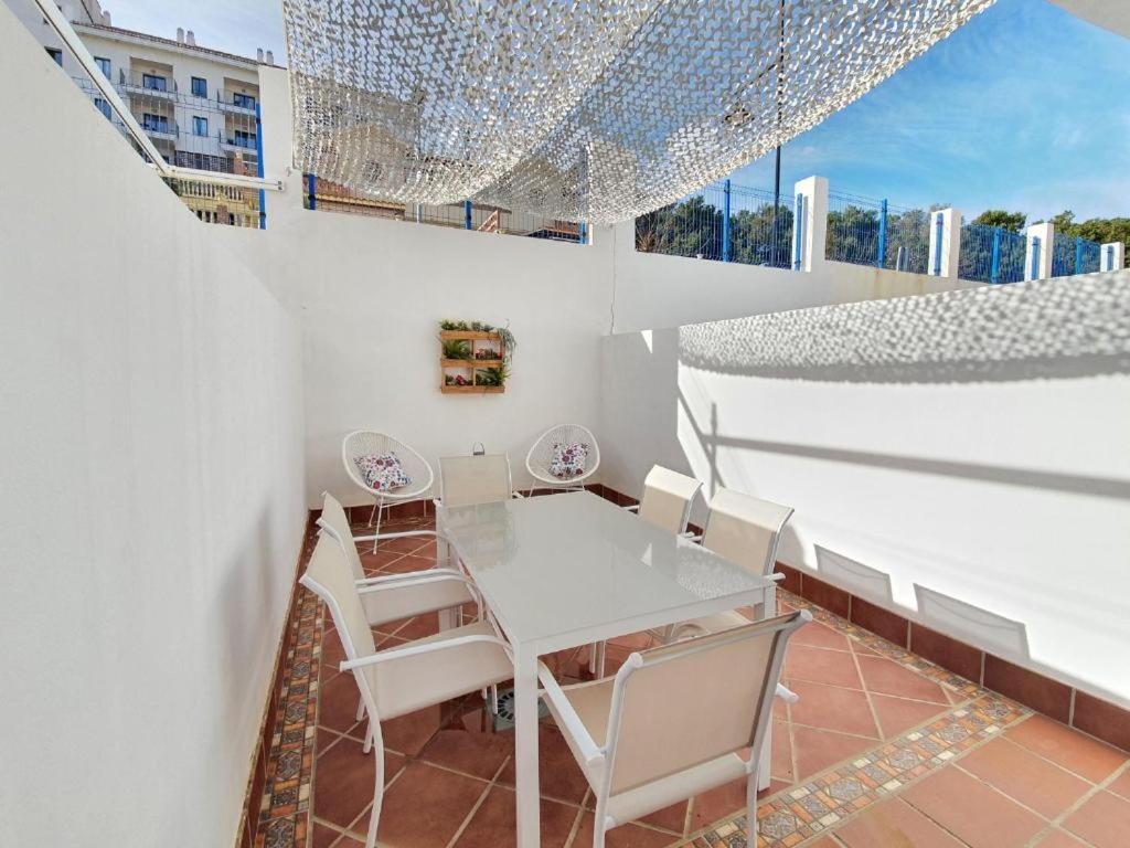 Apartamento Con Parking Con Piscina Junto A La Playa Benalmadena Exterior photo