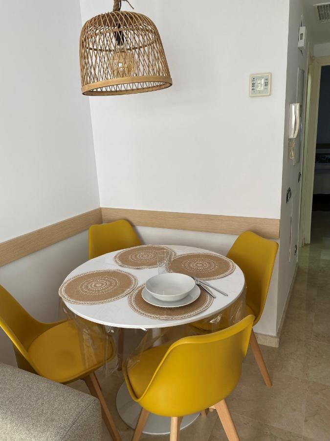 Apartamento Con Parking Con Piscina Junto A La Playa Benalmadena Exterior photo